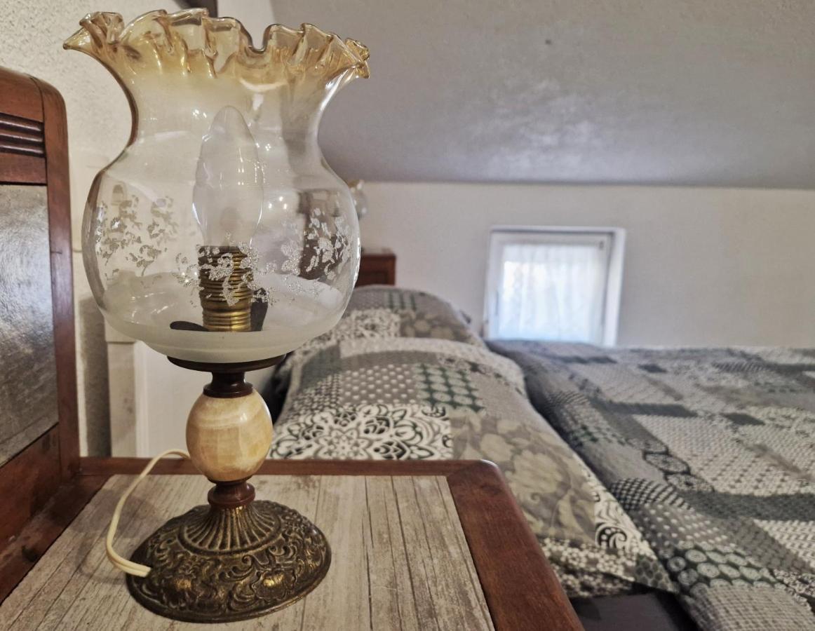 Sweet Room With A Terrace Roč Kültér fotó
